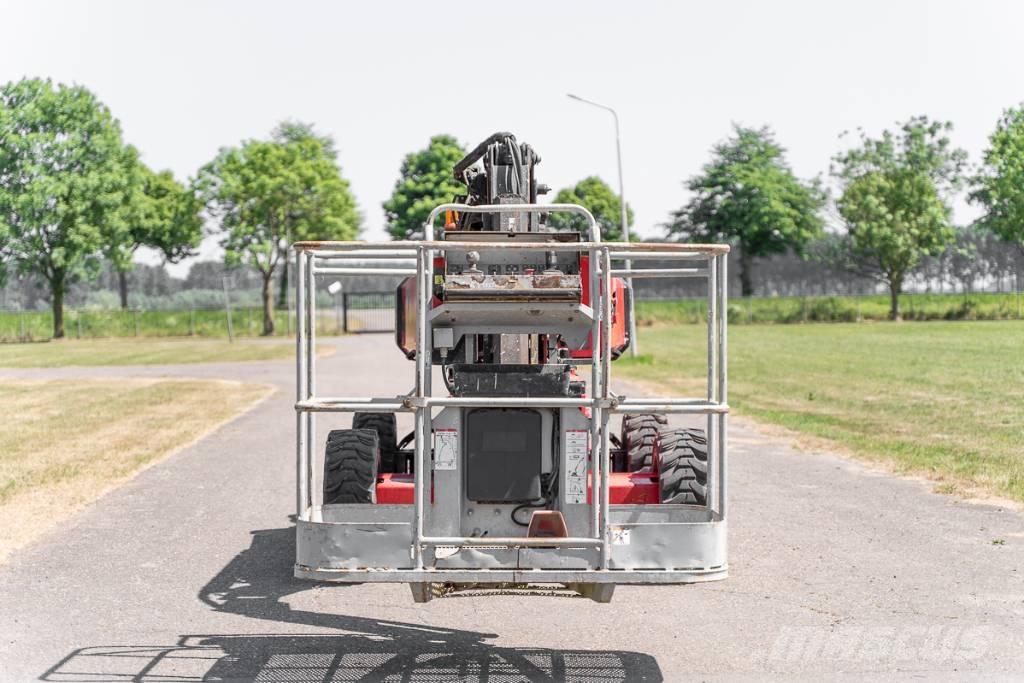 Manitou ManGo 12 Plataformas con brazo de elevación manual