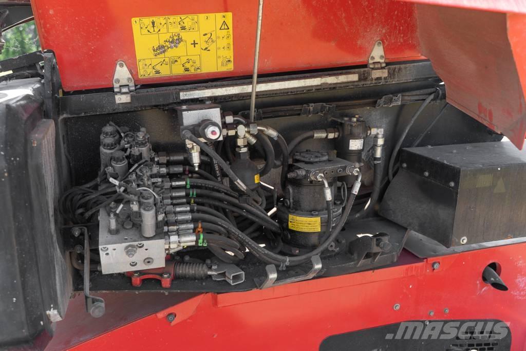 Manitou ManGo 12 Plataformas con brazo de elevación manual