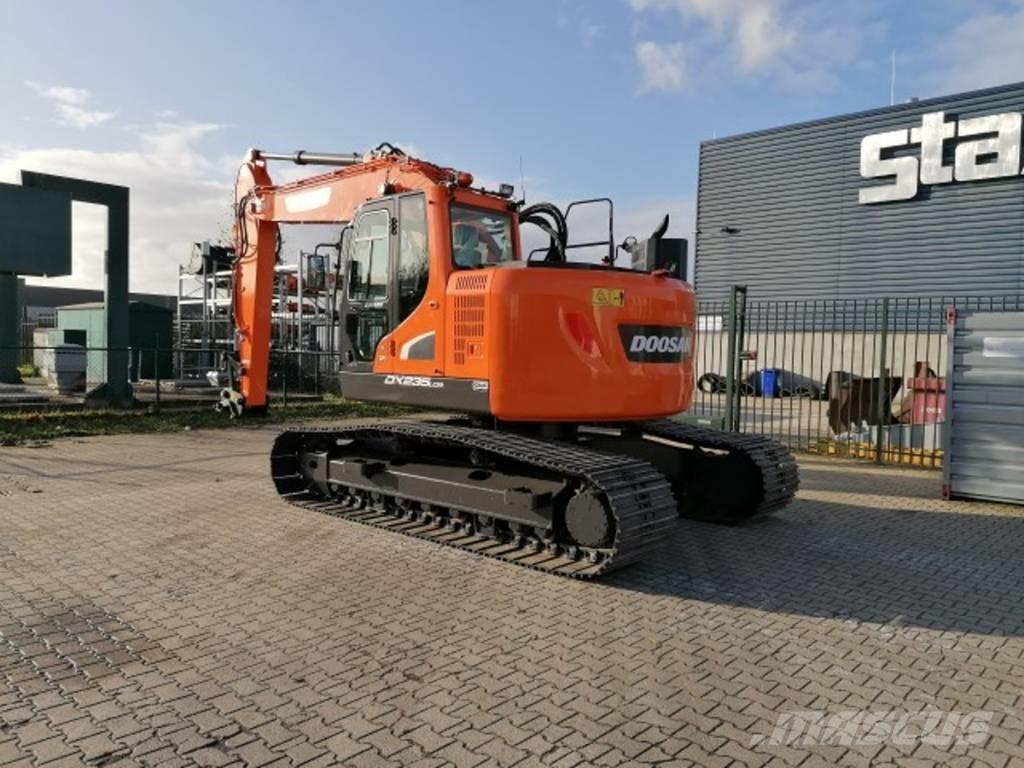 Doosan DX 235 LCR-5 Excavadoras sobre orugas