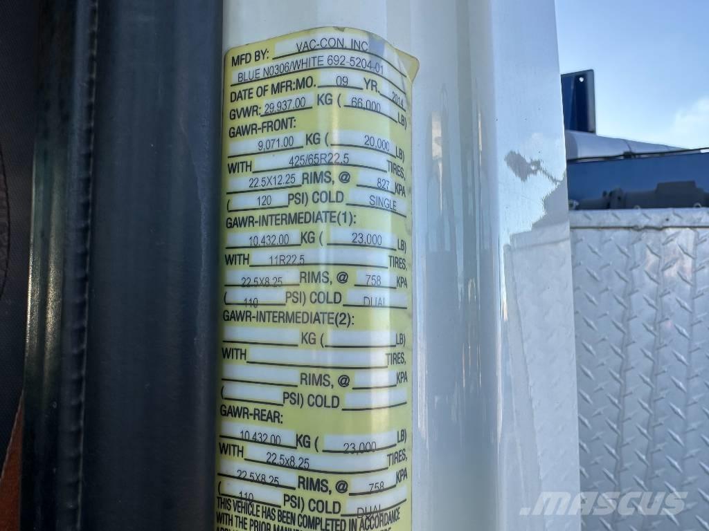 International 7500 Camiones aspiradores/combi