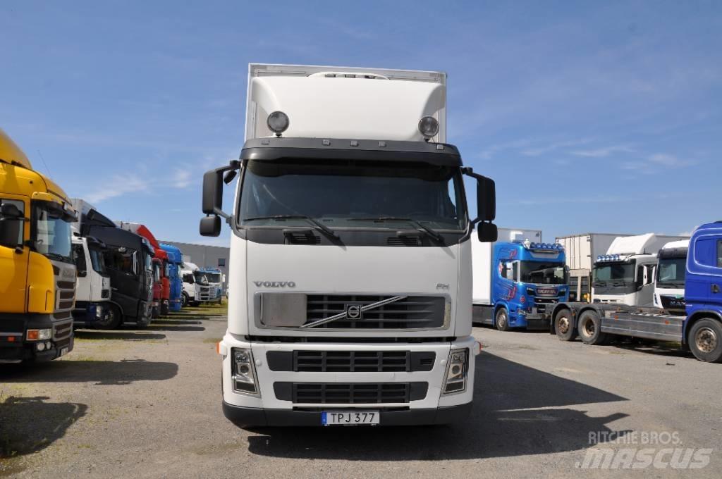 Volvo FH440 6X2 Camiones con caja de remolque