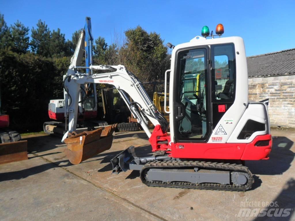 Takeuchi TB225 Miniexcavadoras