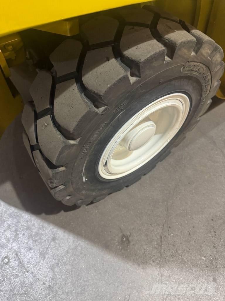 Yale GLP 070 Montacargas - otros