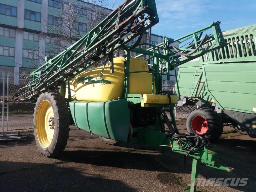 John Deere 732 Pulverizadores arrastrados