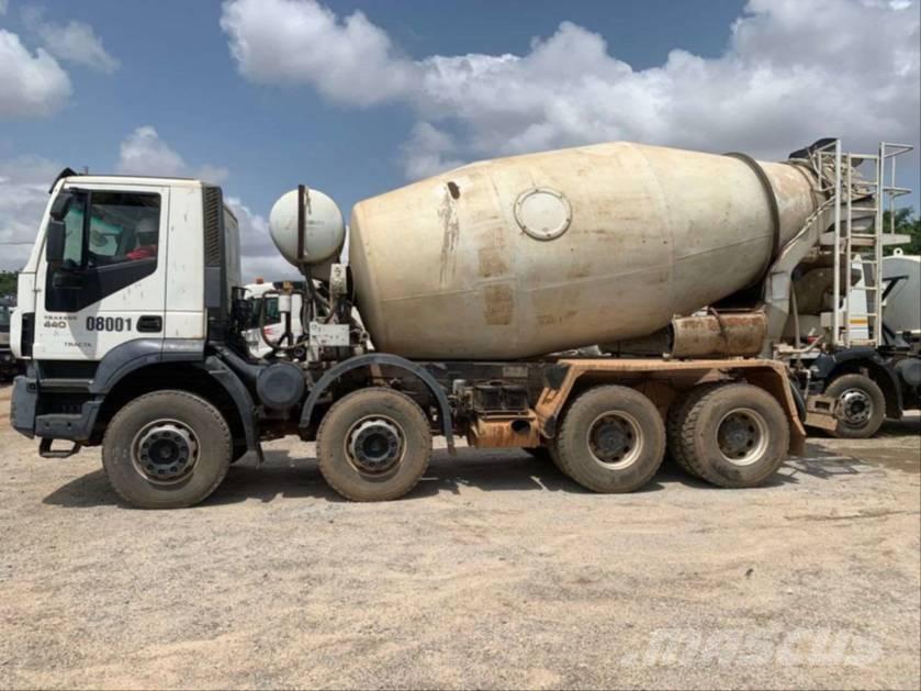 Iveco Trakker 440 Camiones de concreto