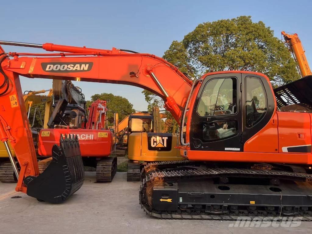 Doosan DX225LC-9C Excavadoras sobre orugas