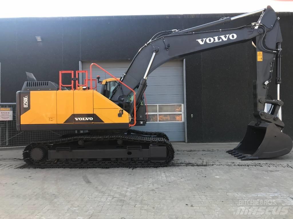 Volvo EC250E L Excavadoras sobre orugas