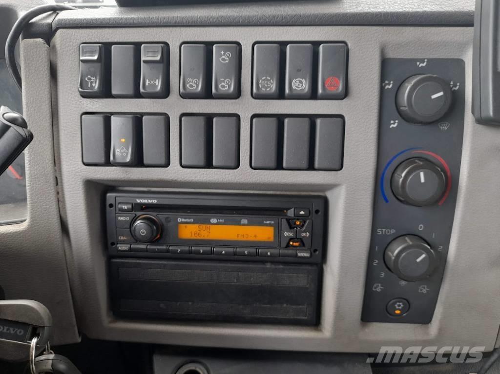 Volvo FL 240 Camiones grúa