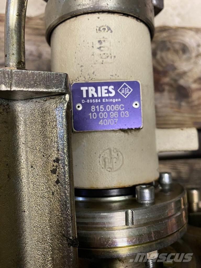 Liebherr A934C Hidráulicos