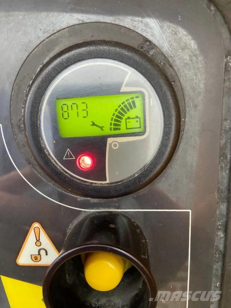 JLG E 600 JP Plataformas con brazo de elevación telescópico