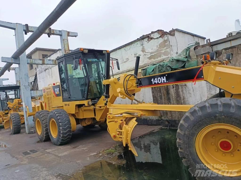 CAT 140 H Otras máquinas de jardinería y limpieza urbana