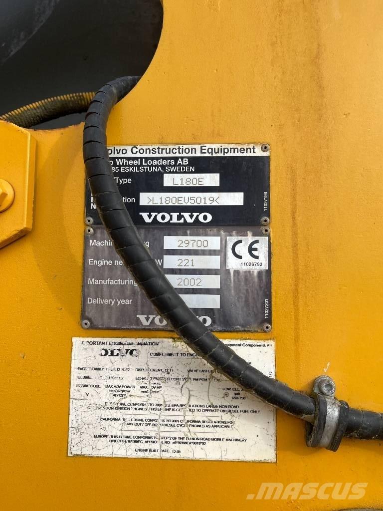 Volvo L 180 E Cargadoras sobre ruedas