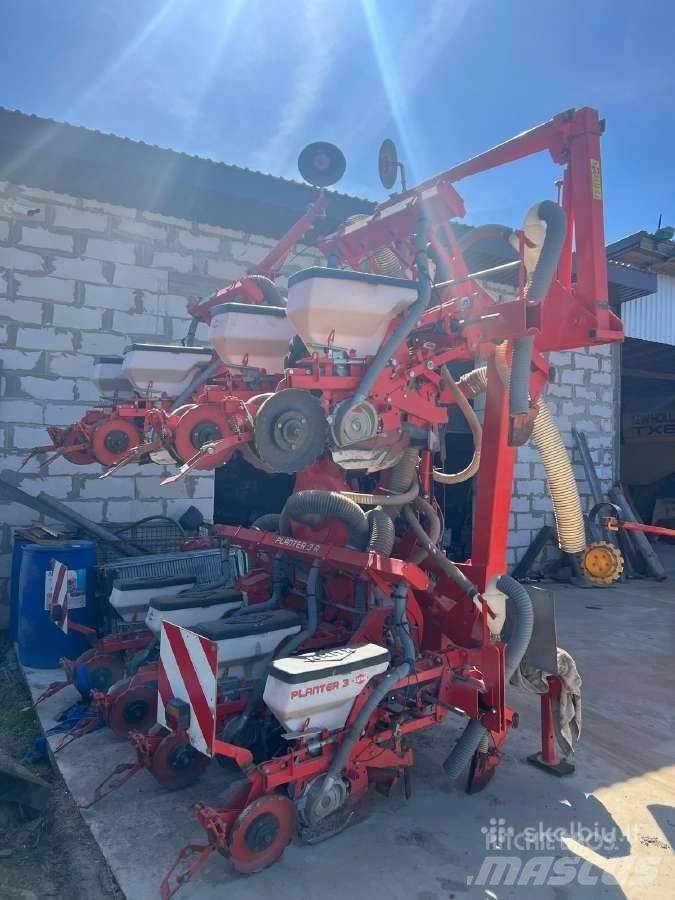 Kuhn Planter 3 Sembradoras de alta precisión