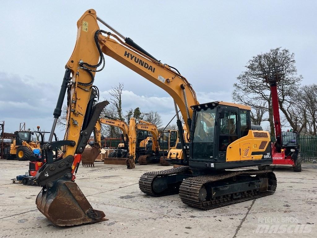 Hyundai HX140LC Excavadoras sobre orugas