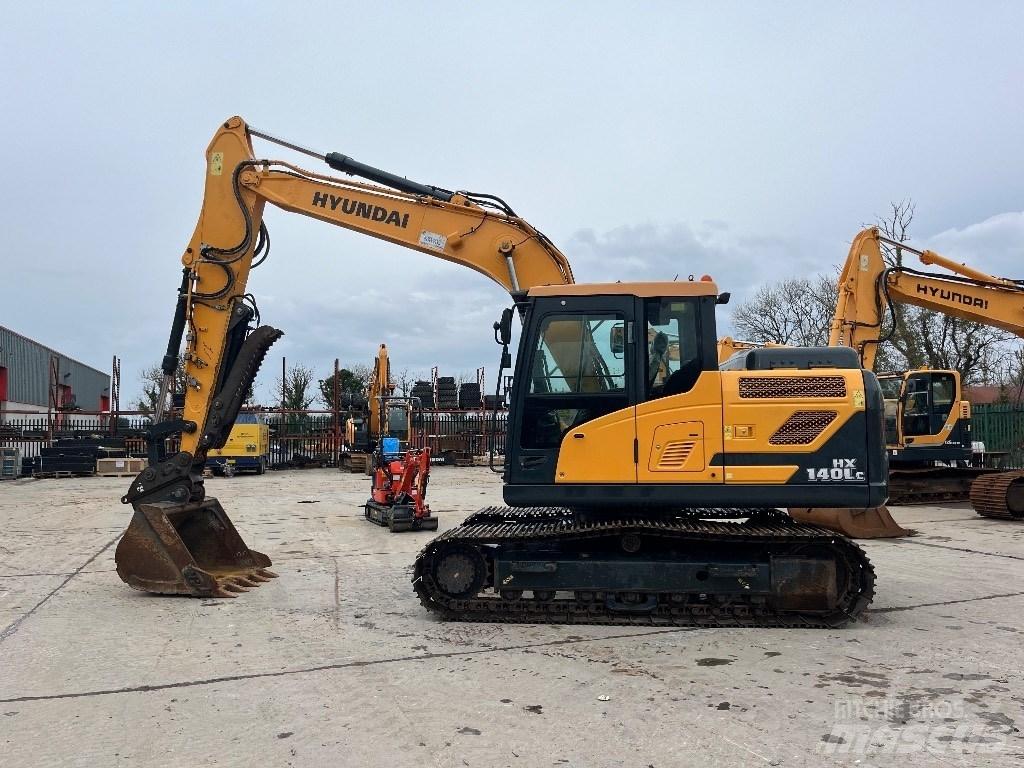 Hyundai HX140LC Excavadoras sobre orugas