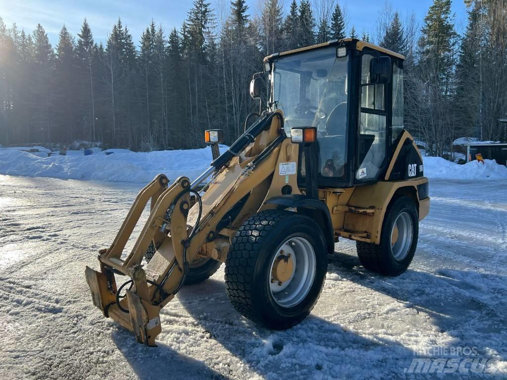 CAT 906 Cargadoras sobre ruedas