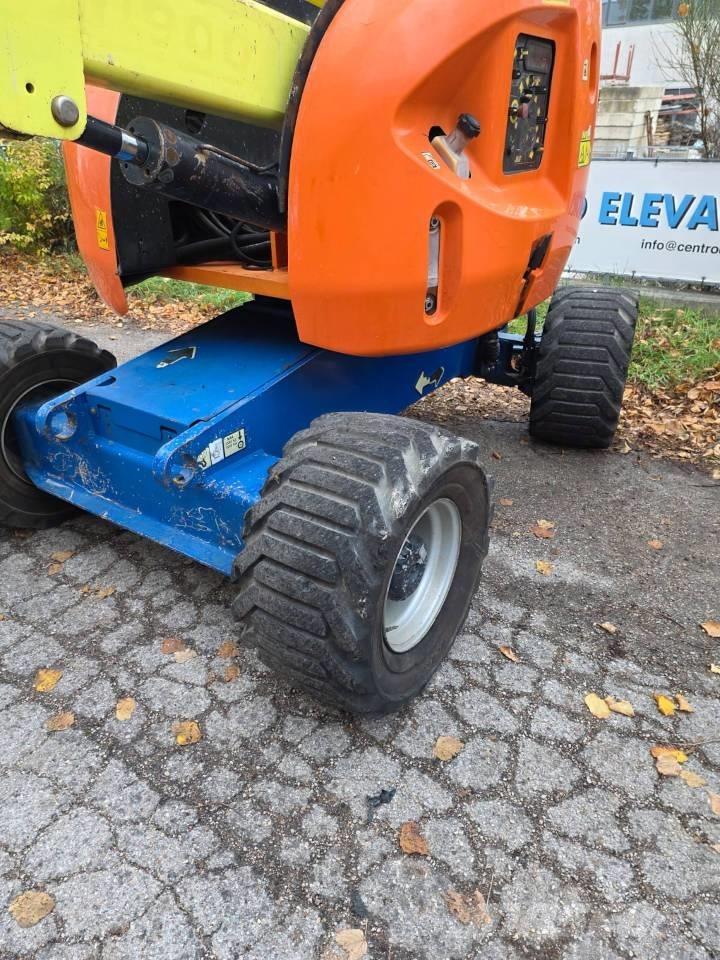 JLG 450 AJ Plataformas con brazo de elevación manual