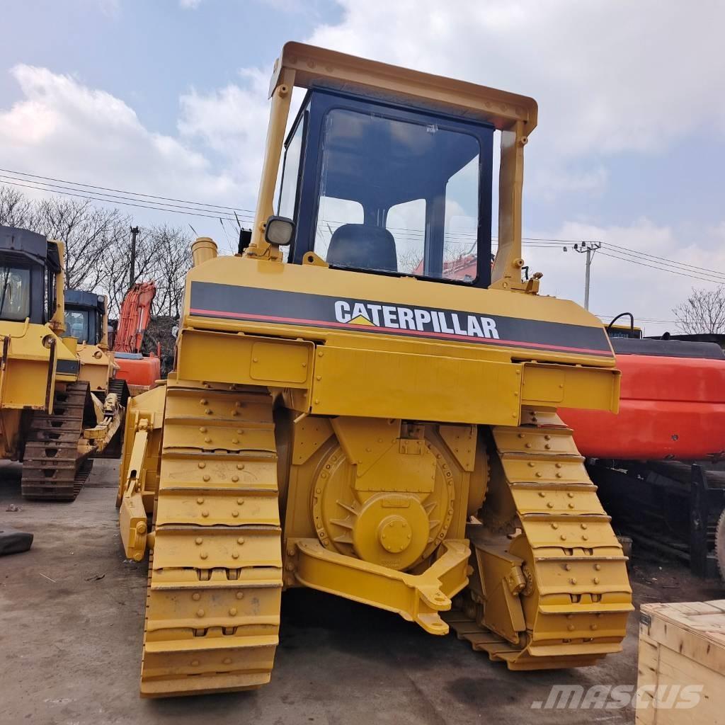 CAT D 6 R Buldozer sobre oruga