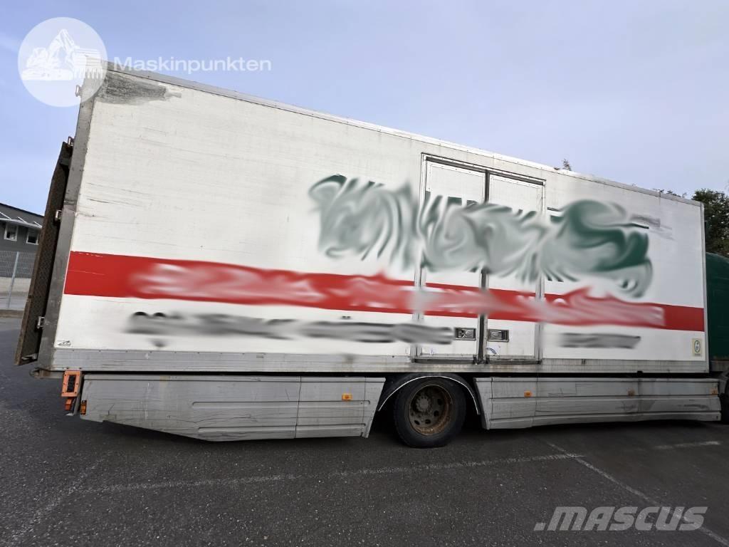 Volvo FM 9 300 Camiones con caja de remolque