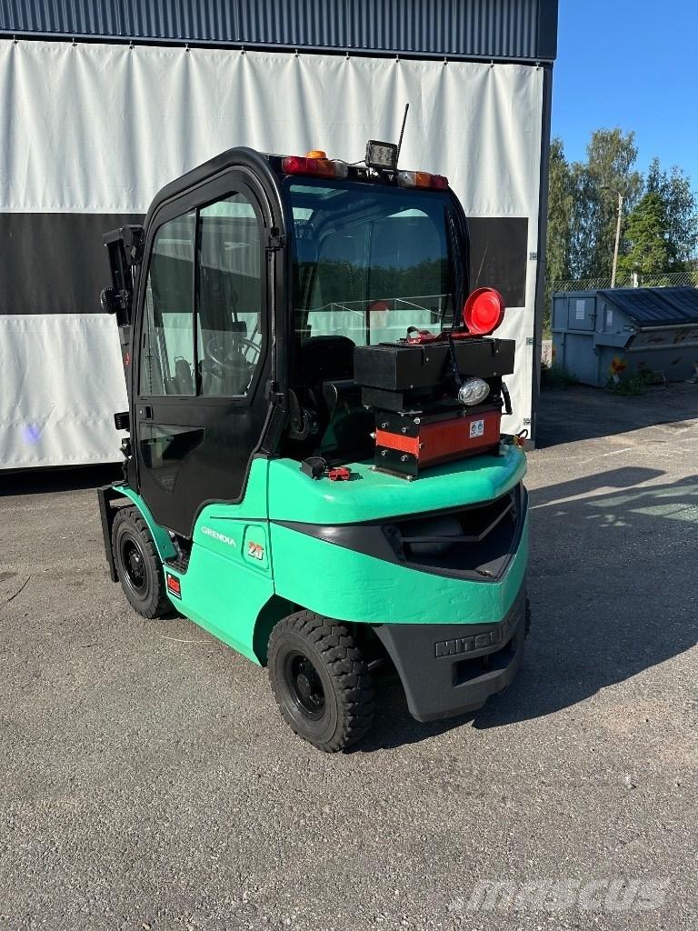 Mitsubishi FD 25 N Camiones diesel