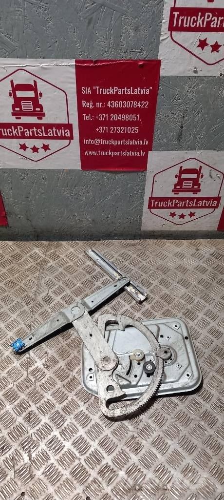 Scania R 440    2572349 Cabinas