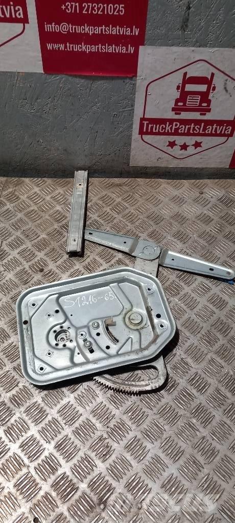 Scania R 440    2572349 Cabinas