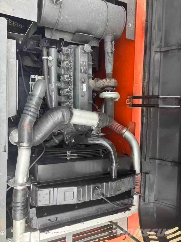 Doosan DX 225 Excavadoras sobre orugas