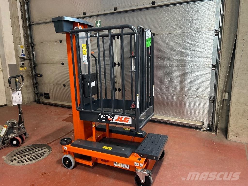JLG Nano 35 Plataformas con jaula de elevación