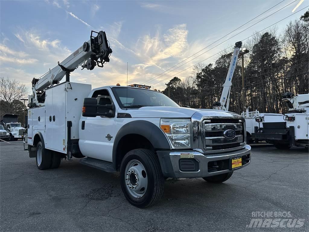 Ford F550 Vehículos municipales multiusos