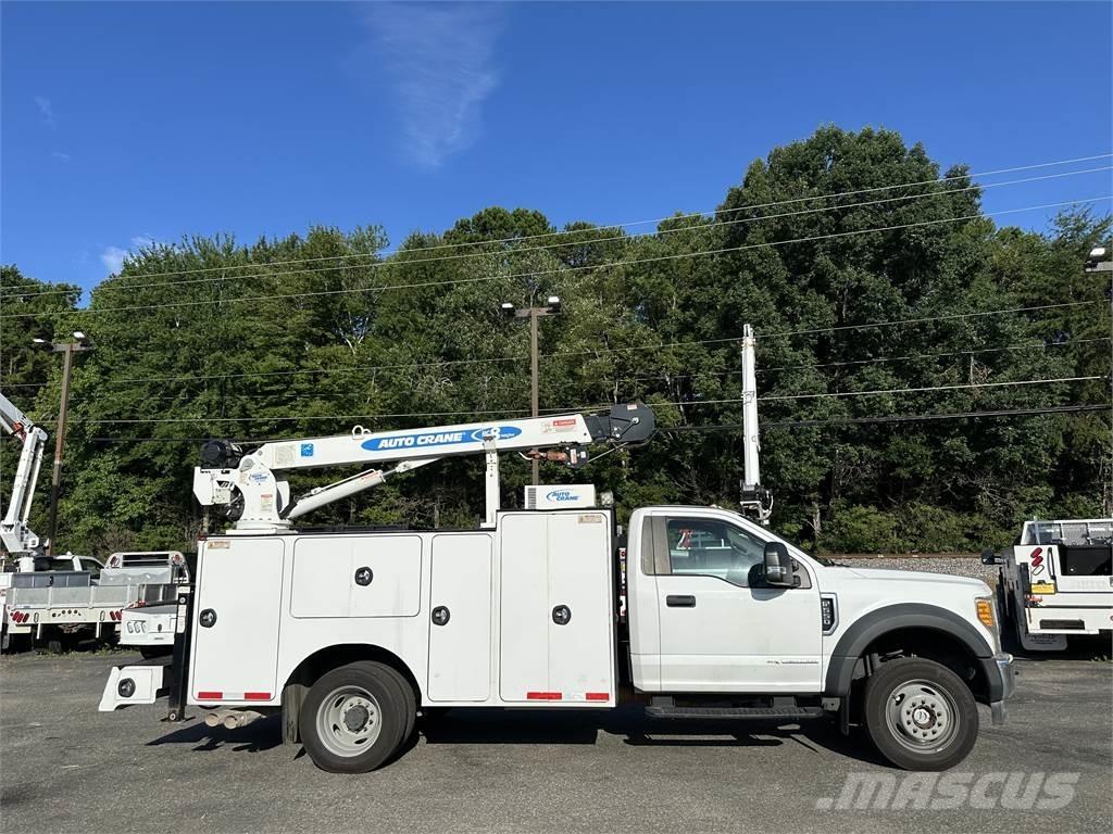 Ford F550 Vehículos municipales multiusos
