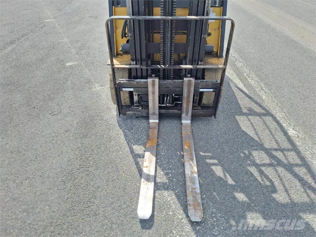 CAT EP25K-PAC Montacargas - otros