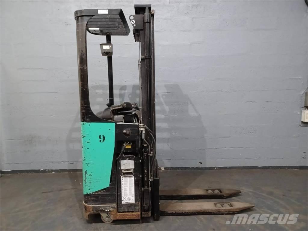 CAT NSR16N Apiladoras eléctricos