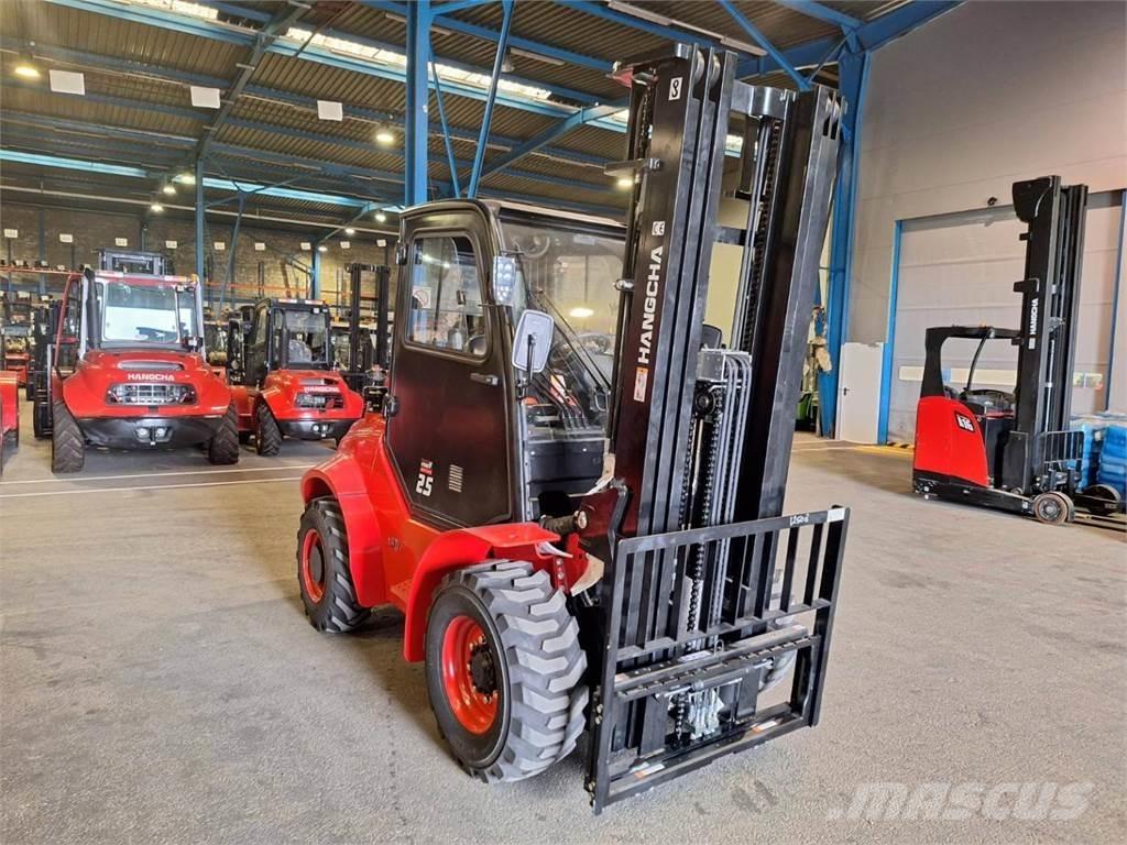 Hangcha TT25-4 Montacargas todo terreno