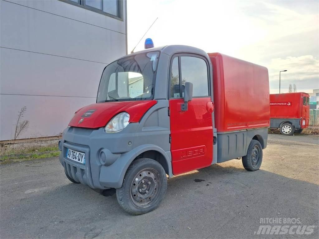 Mega MULTITRUCK Camiones con caja de remolque