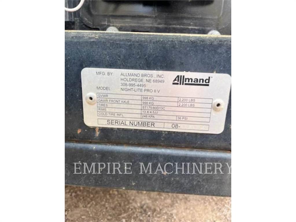 Allmand LT-NLPRIIV Torres de iluminación