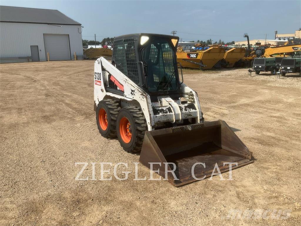 Bobcat S130 Minicargadoras