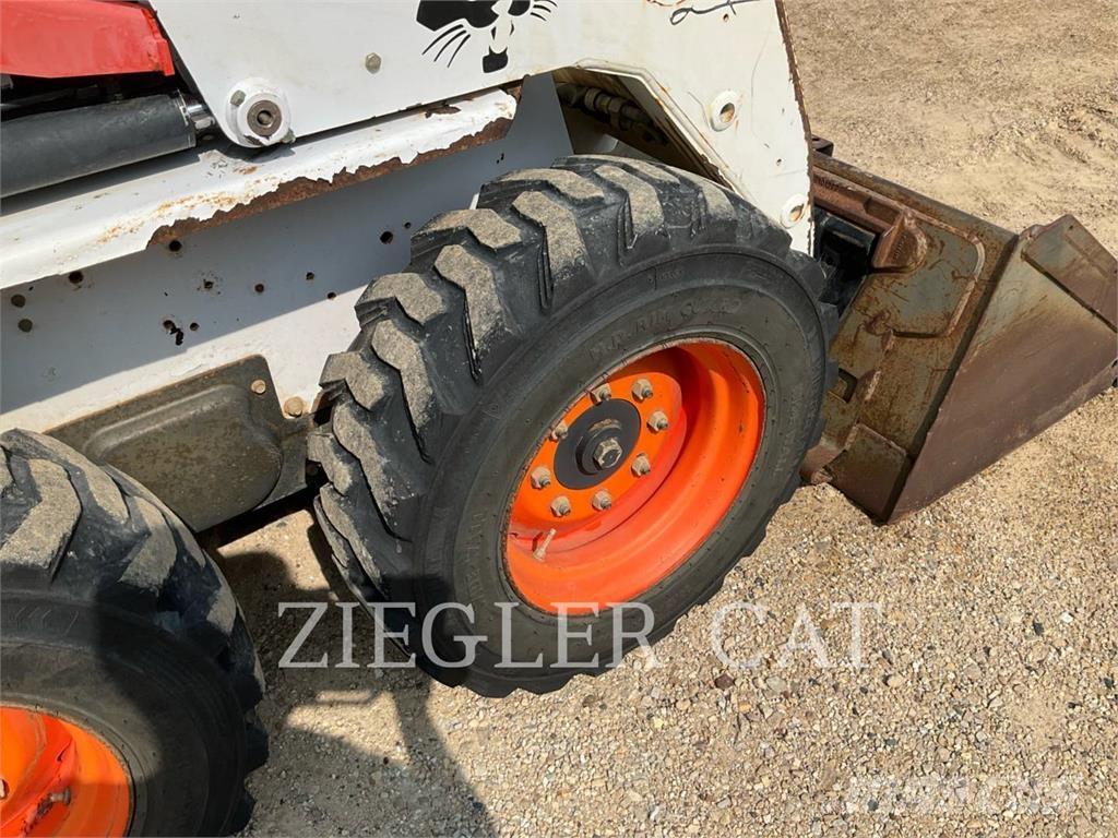 Bobcat S130 Minicargadoras