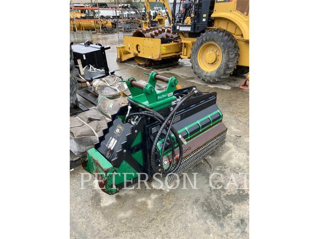  BRUSH HOUND 40EX-HD Trituradoras forestales