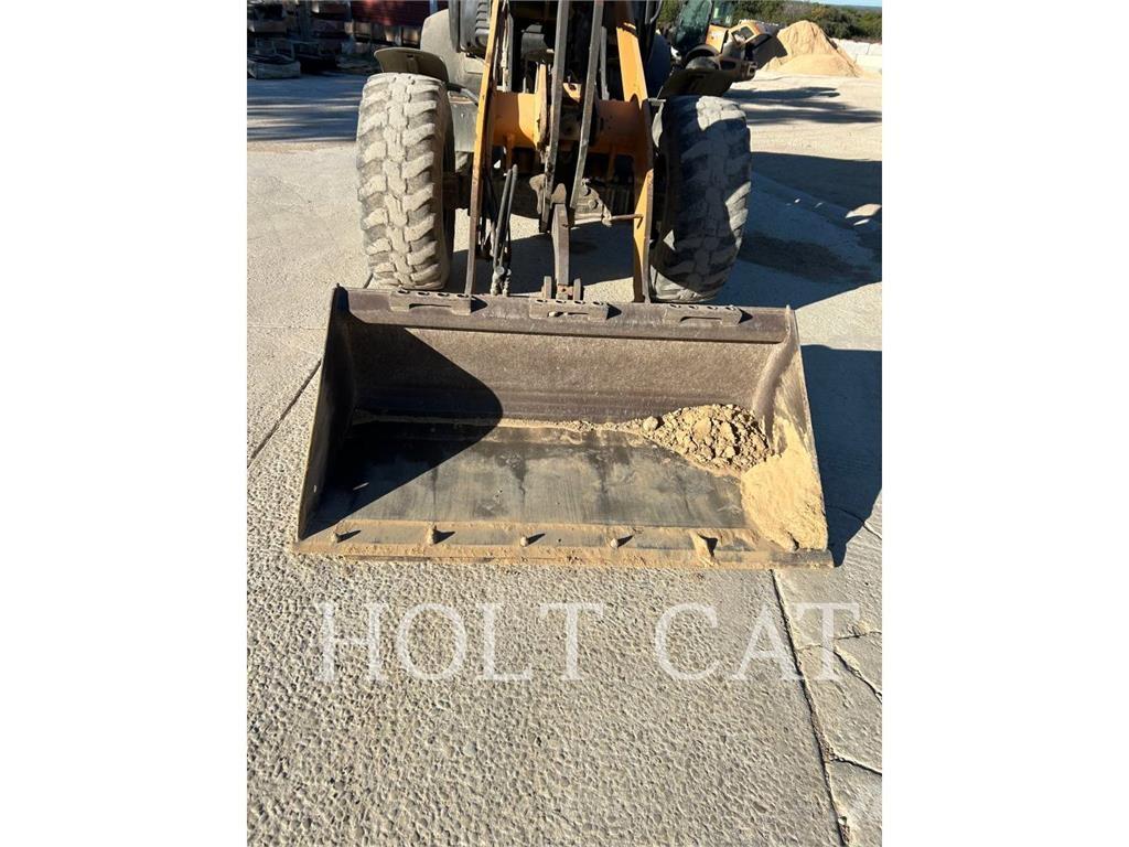 CASE 321F Cargadoras sobre ruedas