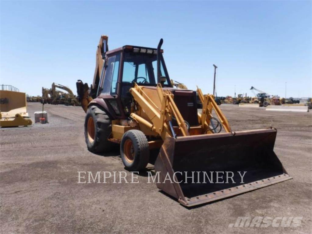 CASE 590 Retrocargadoras