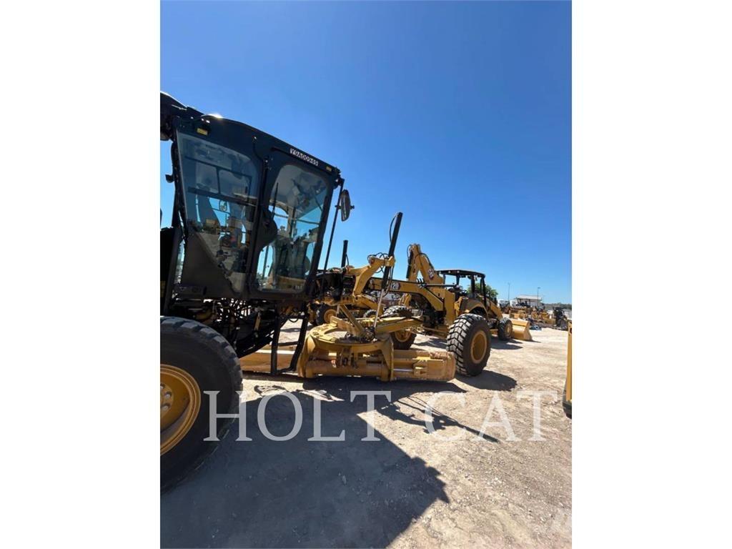 CAT 120 Niveladoras