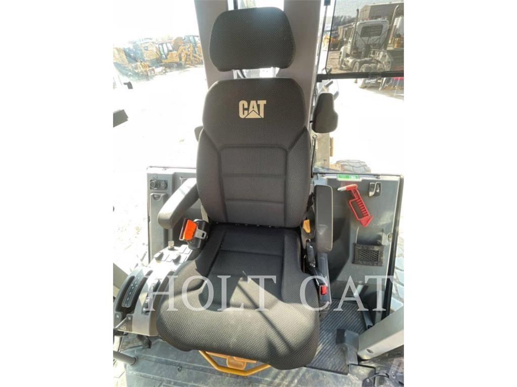 CAT 120 3D Niveladoras