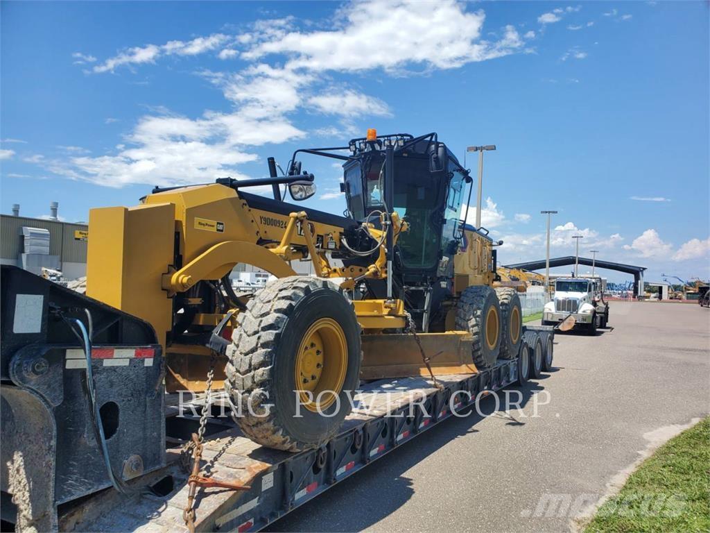 CAT 120 AWD CS Niveladoras