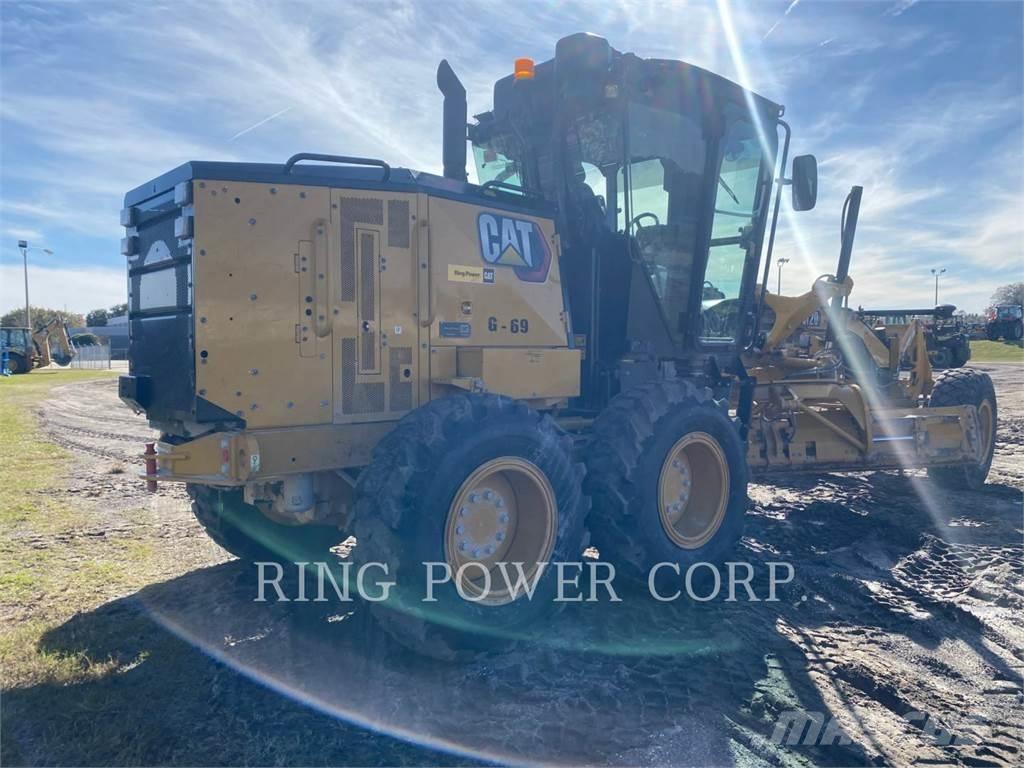 CAT 120 LVR Niveladoras