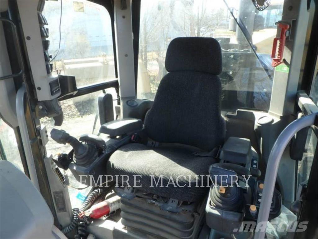 CAT 120M2 AWD Niveladoras