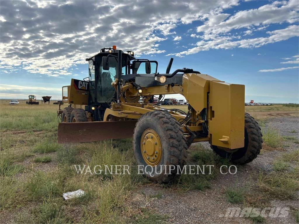 CAT 120M2AWD Niveladoras