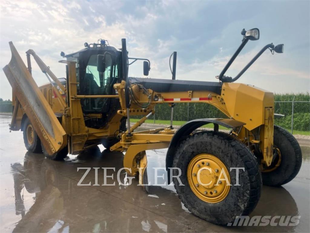 CAT 12M2AWD Niveladoras