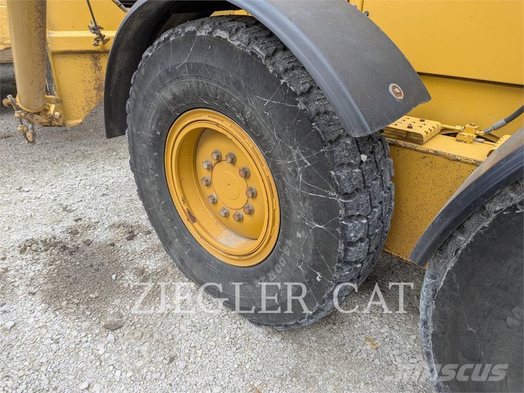 CAT 12M2AWD Niveladoras
