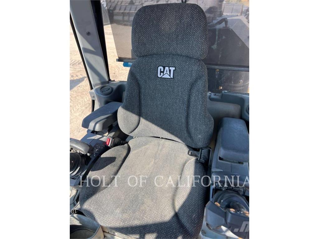 CAT 14 Niveladoras