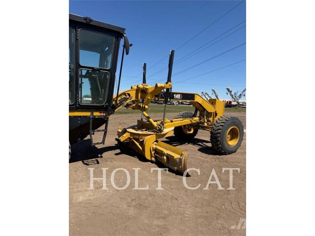 CAT 140 Niveladoras